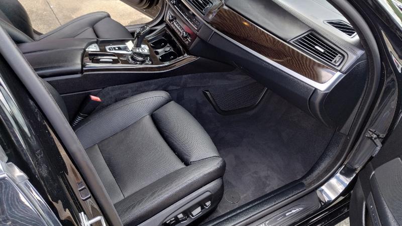 BMW 5-Series 550i 2015
