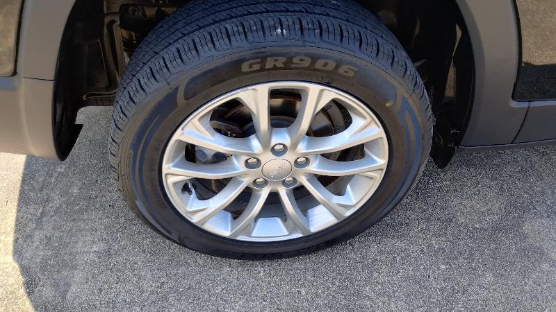 Jeep Cherokee Latitude FWD 2019
