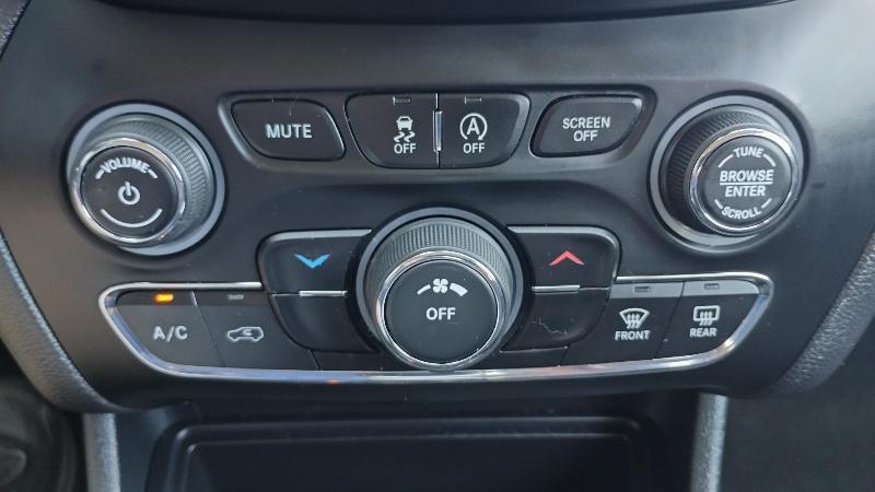 Jeep Cherokee Latitude FWD 2019