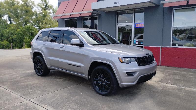 Jeep Grand Cherokee Laredo 4WD 2018