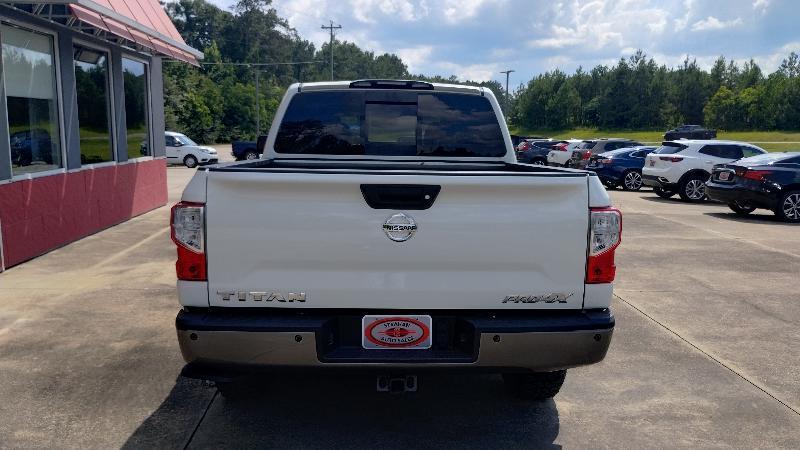 Nissan Titan SV Crew Cab 4WD 2018