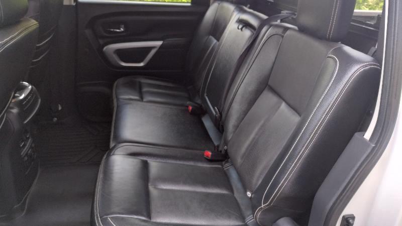 Nissan Titan SV Crew Cab 4WD 2018