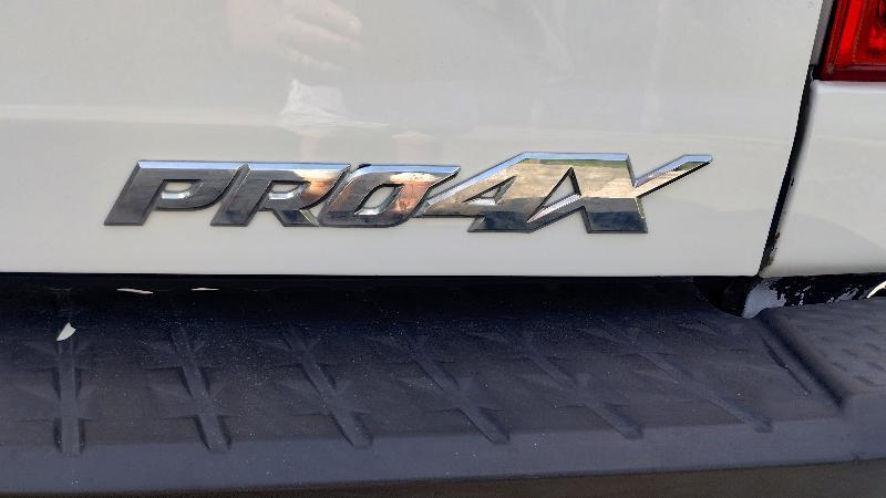 Nissan Titan SV Crew Cab 4WD 2018