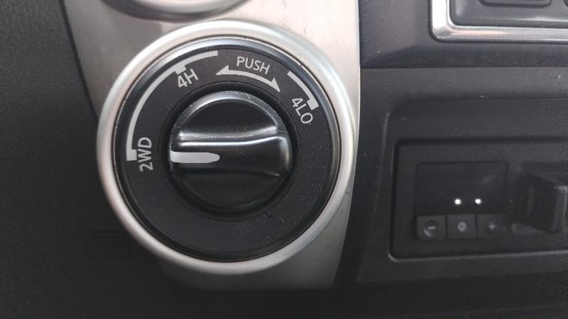 Nissan Titan SV Crew Cab 4WD 2018