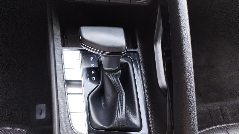 Hyundai Elantra Limited Hybrid 2021