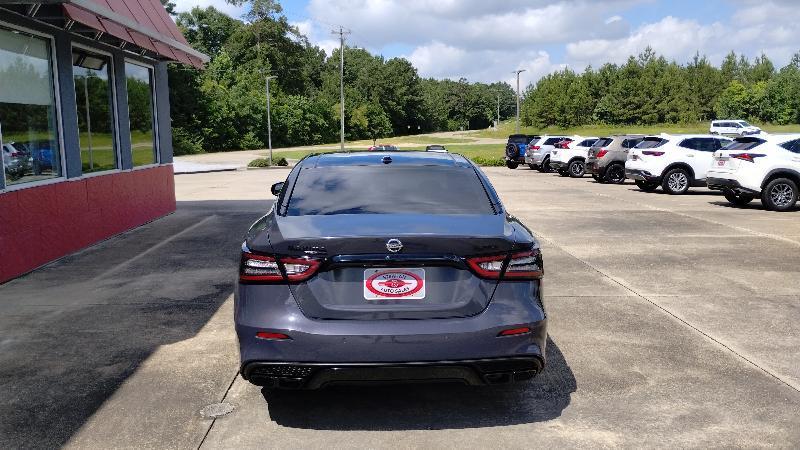 Nissan Maxima Platinum 2021