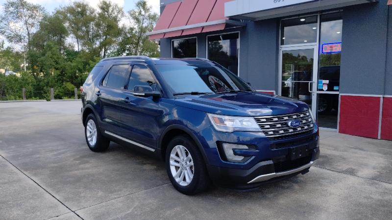 Ford Explorer XLT FWD 2017