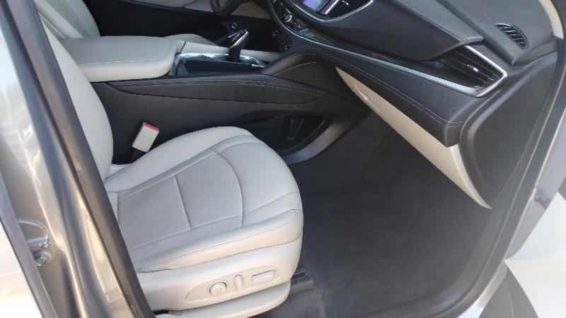 Buick Enclave Essence FWD 2019