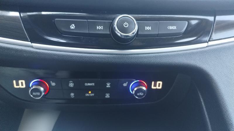 Buick Enclave Essence FWD 2019