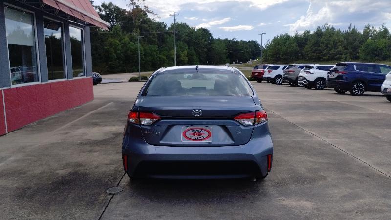Toyota Corolla LE 2024