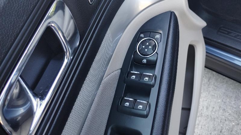 Ford Explorer Base 4D SUV FWD 2018