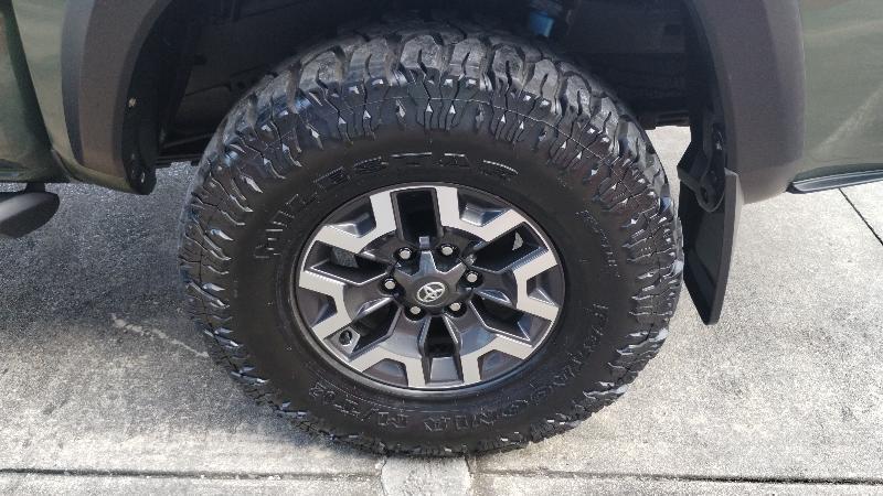 Toyota Tacoma TRD Off Road Double Cab 5' Bed V6 4x4 AT (Natl) 2021