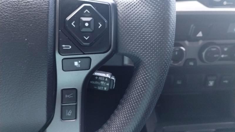 Toyota Tacoma TRD Off Road Double Cab 5' Bed V6 4x4 AT (Natl) 2021