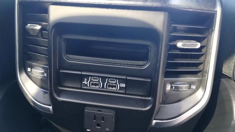 RAM 1500 Big Horn/Lone Star 4x4 Crew Cab 5'7" Box 2019