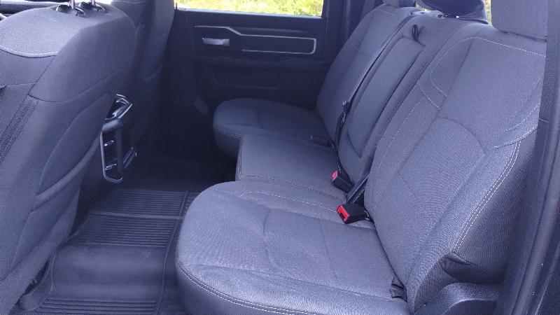 RAM 2500 4WD Crew Cab 149" Big Horn 2023