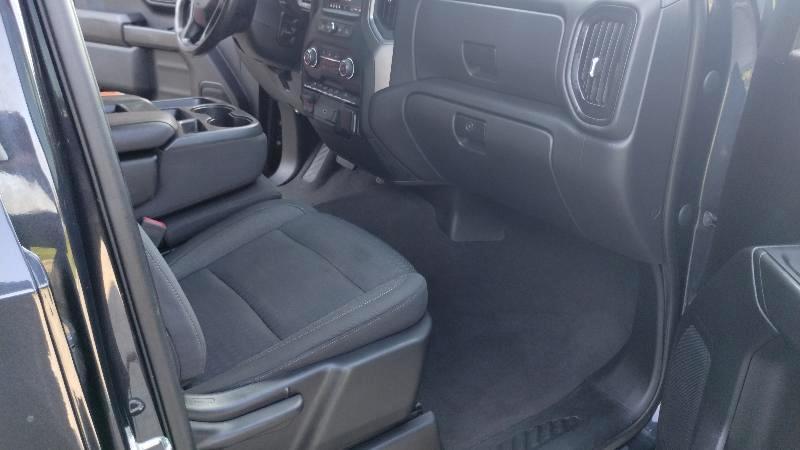 Chevrolet Silverado 1500 Trail Boss Custom Crew Cab 4WD 2023