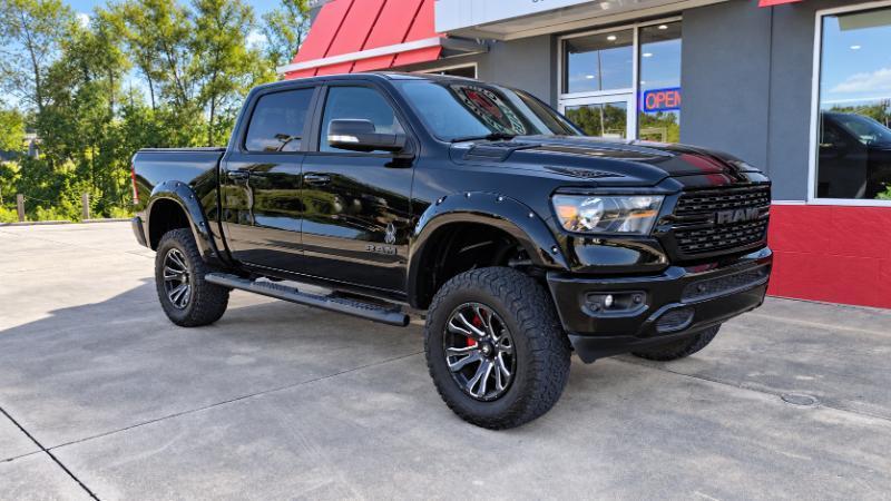 RAM 1500 Big Horn Crew Cab SWB 4WD 2022