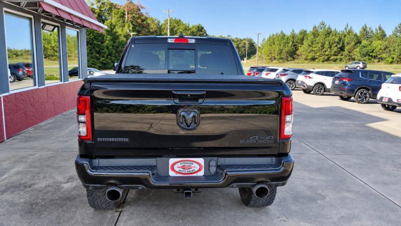 RAM 1500 Big Horn Crew Cab SWB 4WD 2022