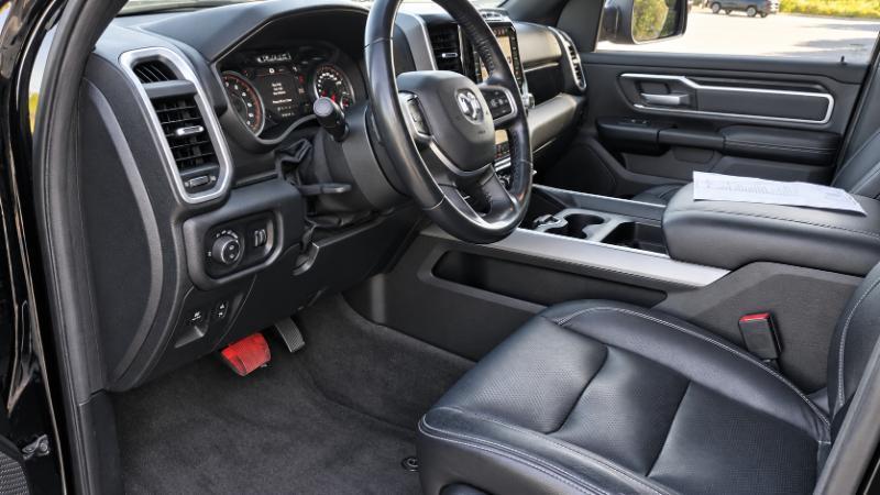 RAM 1500 Big Horn Crew Cab SWB 4WD 2022