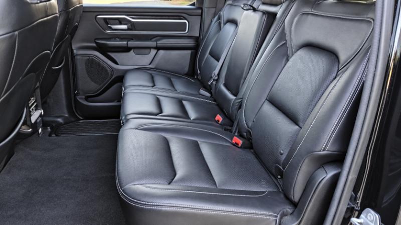 RAM 1500 Big Horn Crew Cab SWB 4WD 2022