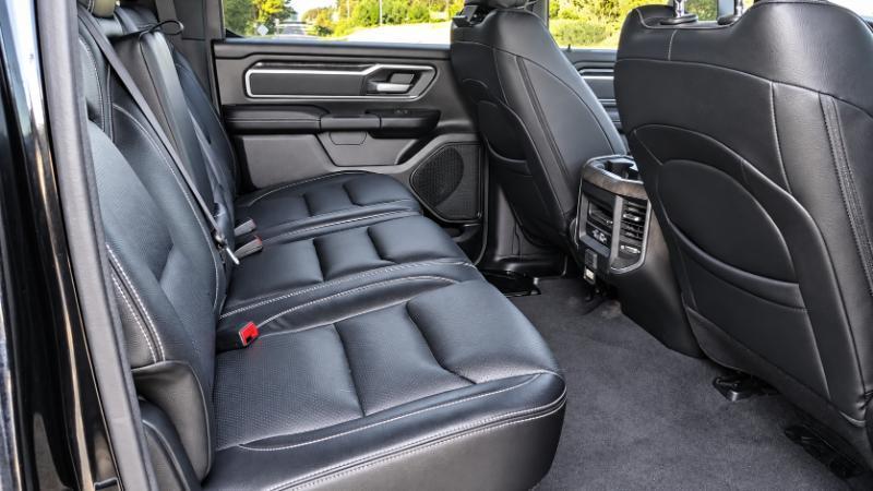 RAM 1500 Big Horn Crew Cab SWB 4WD 2022