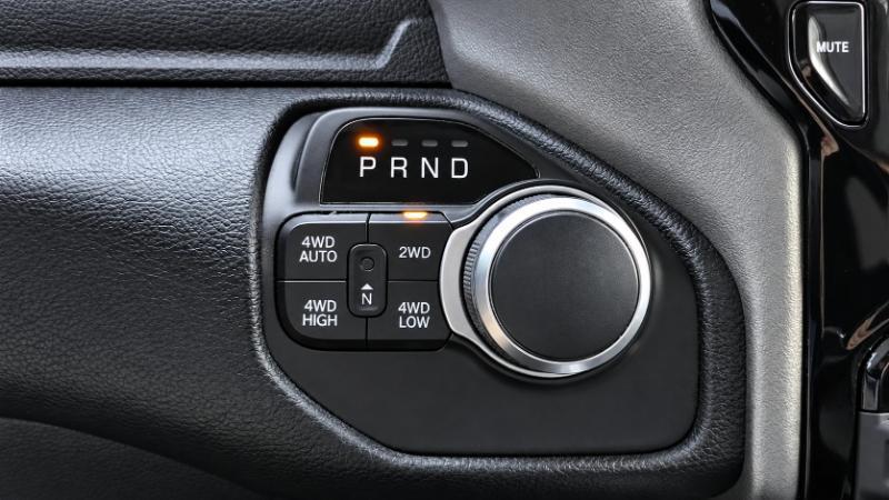RAM 1500 Big Horn Crew Cab SWB 4WD 2022