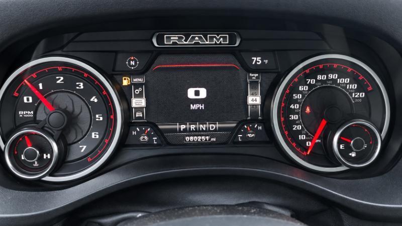 RAM 1500 Big Horn Crew Cab SWB 4WD 2022