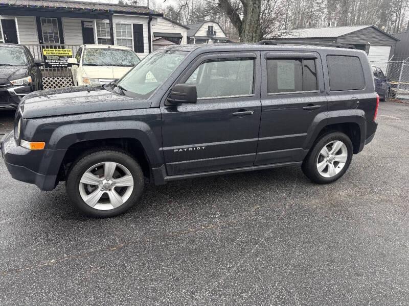 Jeep Patriot FWD 4dr Latitude 2014