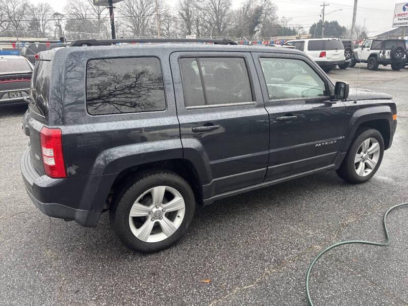 Jeep Patriot FWD 4dr Latitude 2014