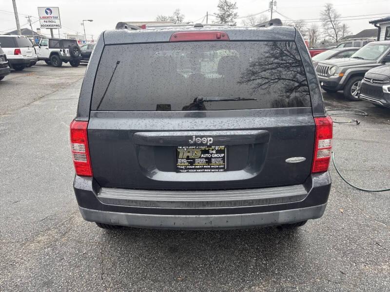 Jeep Patriot FWD 4dr Latitude 2014