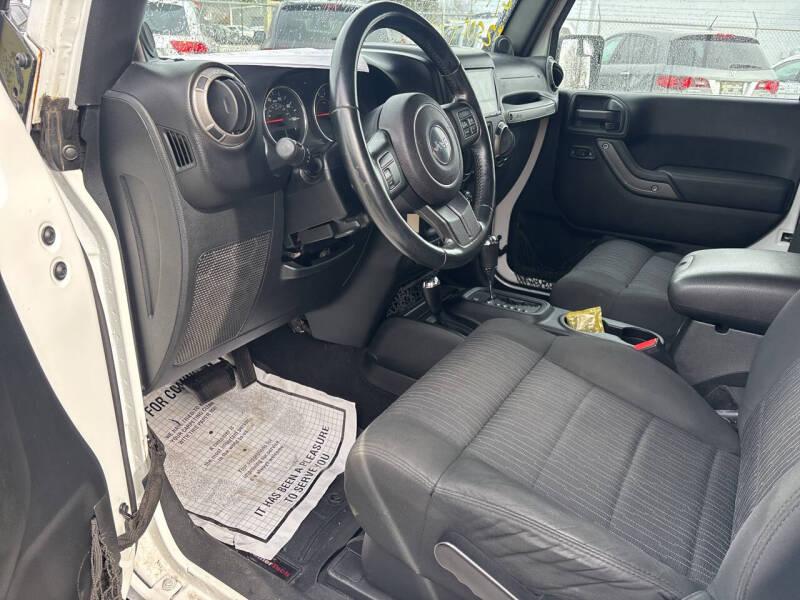 Jeep Wrangler 4WD 2dr Sport 2011