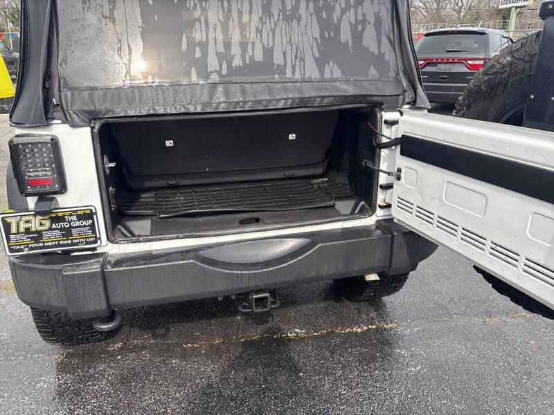 Jeep Wrangler 4WD 2dr Sport 2011