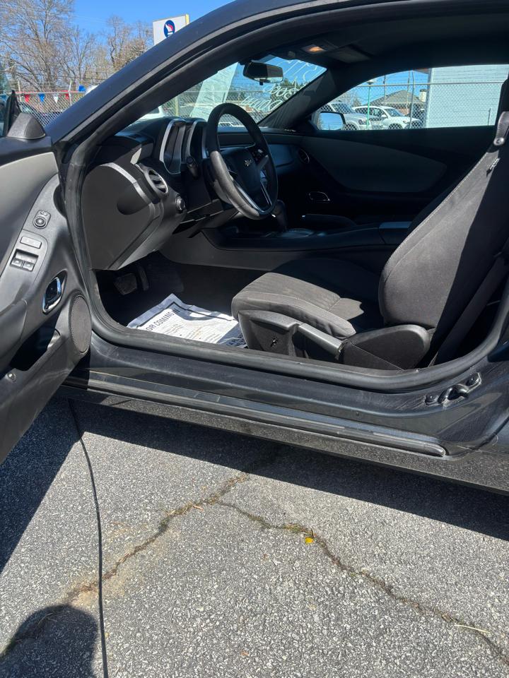 Chevrolet Camaro 2dr Cpe LS w/2LS 2013