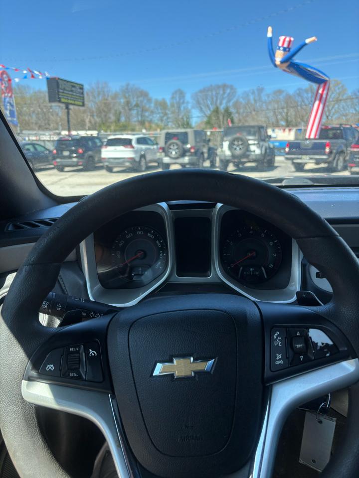 Chevrolet Camaro 2dr Cpe LS w/2LS 2013