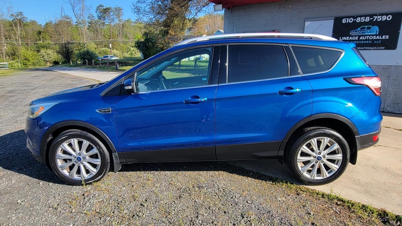 Ford Escape Titanium 4WD 2017