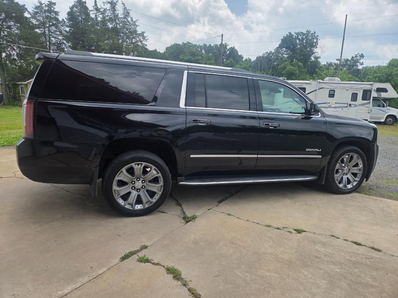 GMC Yukon XL Denali 4WD 2016