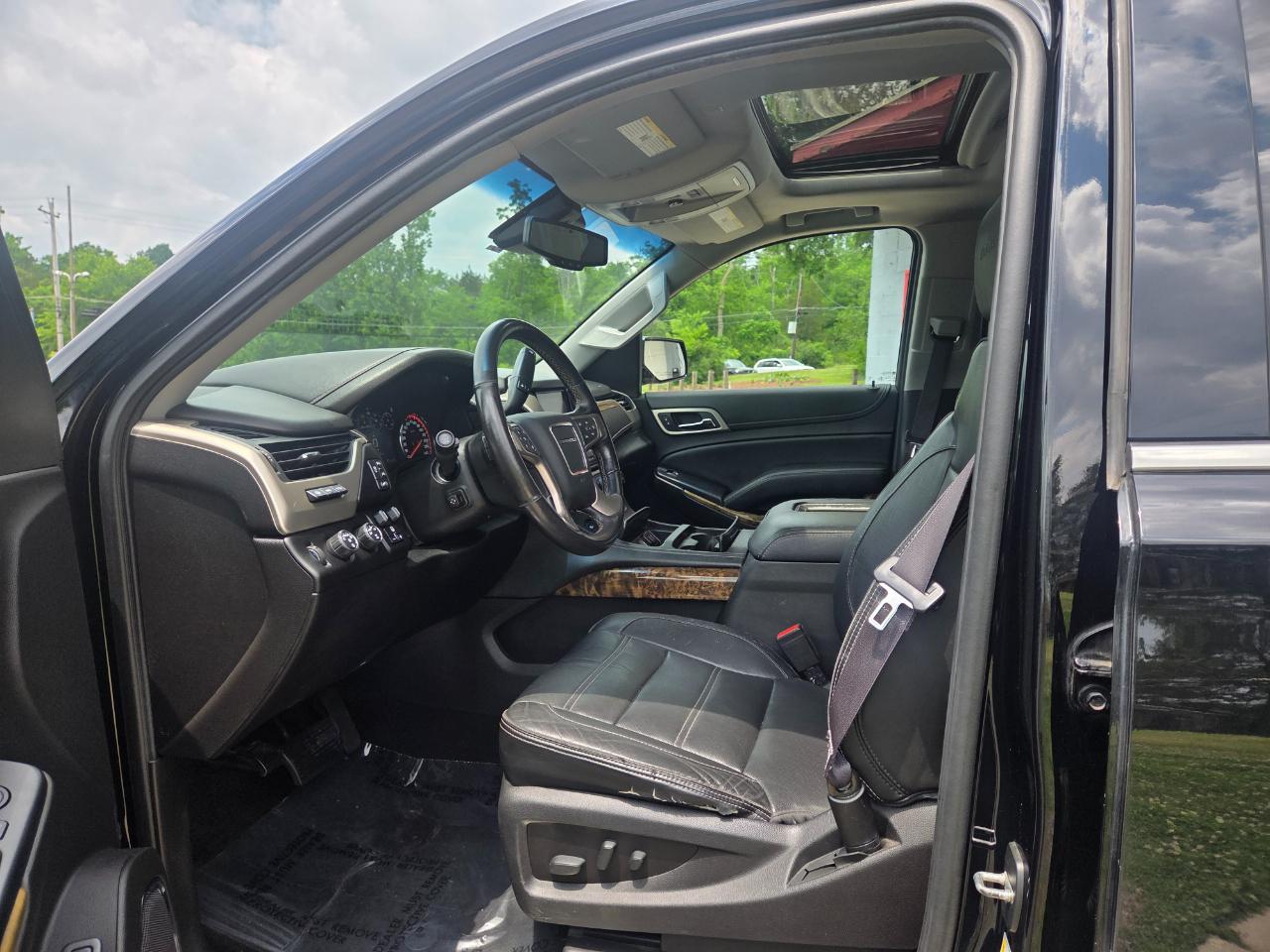 GMC Yukon XL Denali 4WD 2016