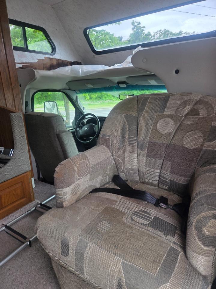 Ford Econoline E-450 2003