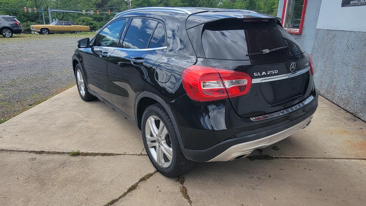 Mercedes-Benz GLA-Class GLA250 4MATIC 2017