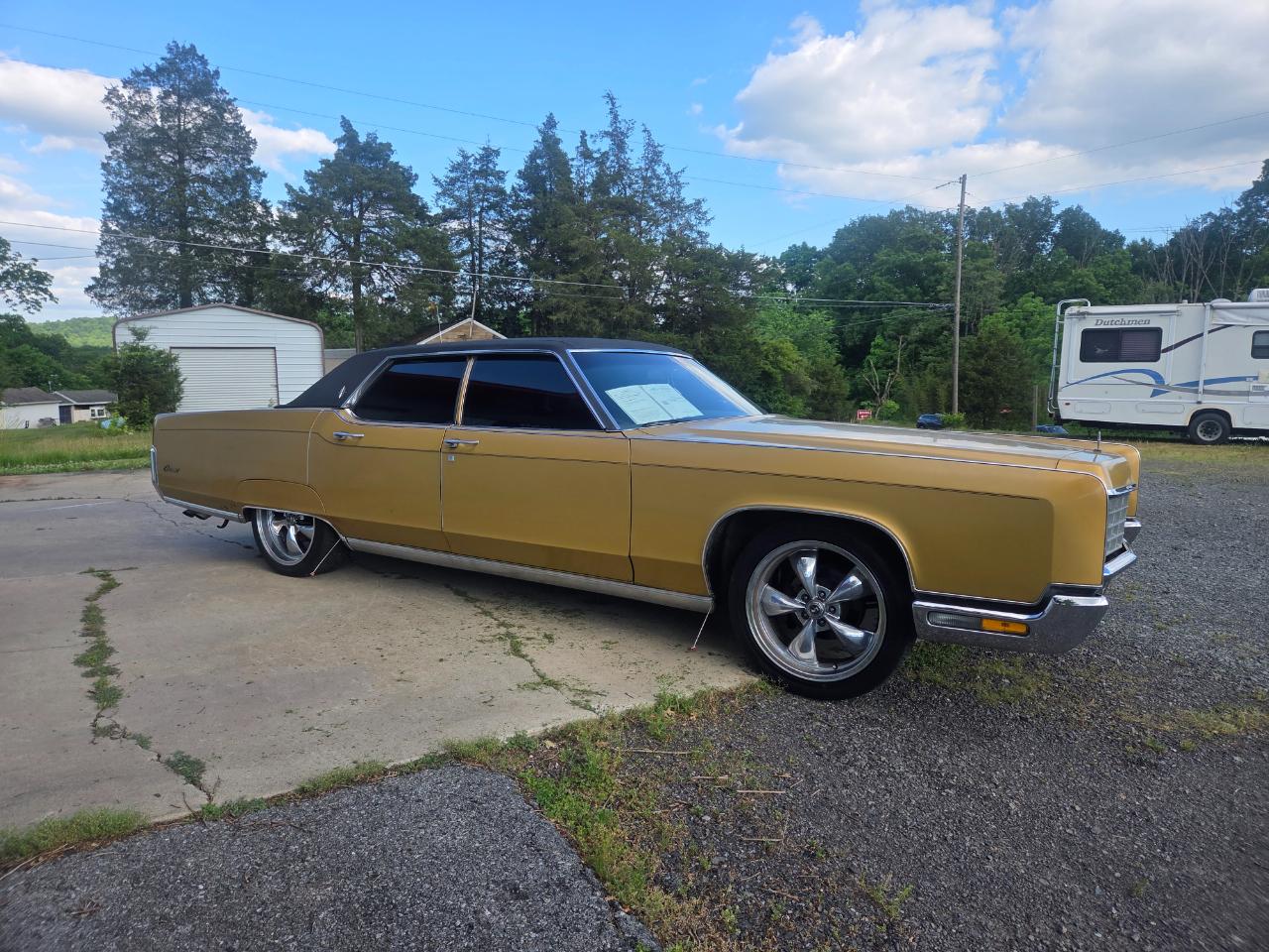 Lincoln Continental 4dr Sdn 1972