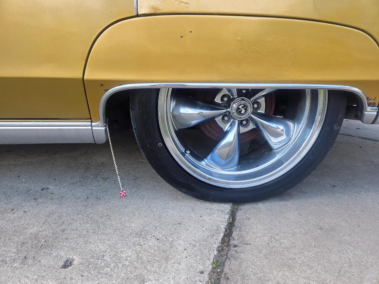 Lincoln Continental 4dr Sdn 1972