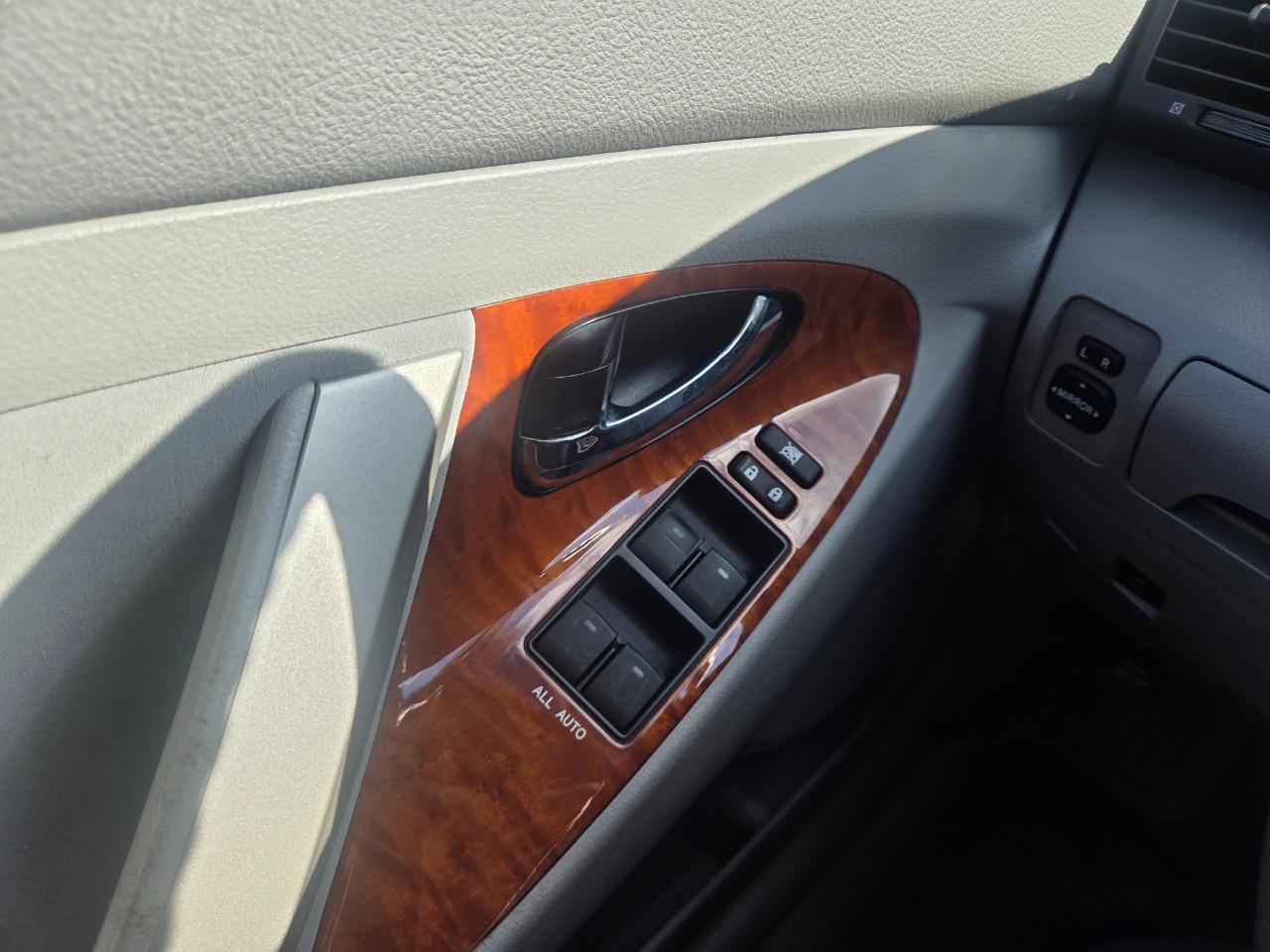 Toyota Camry XLE 2011
