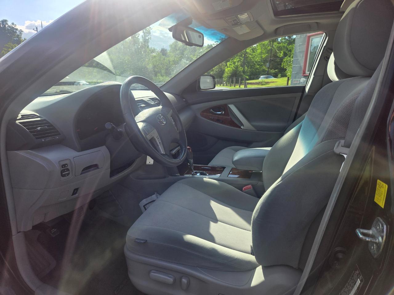 Toyota Camry XLE 2011