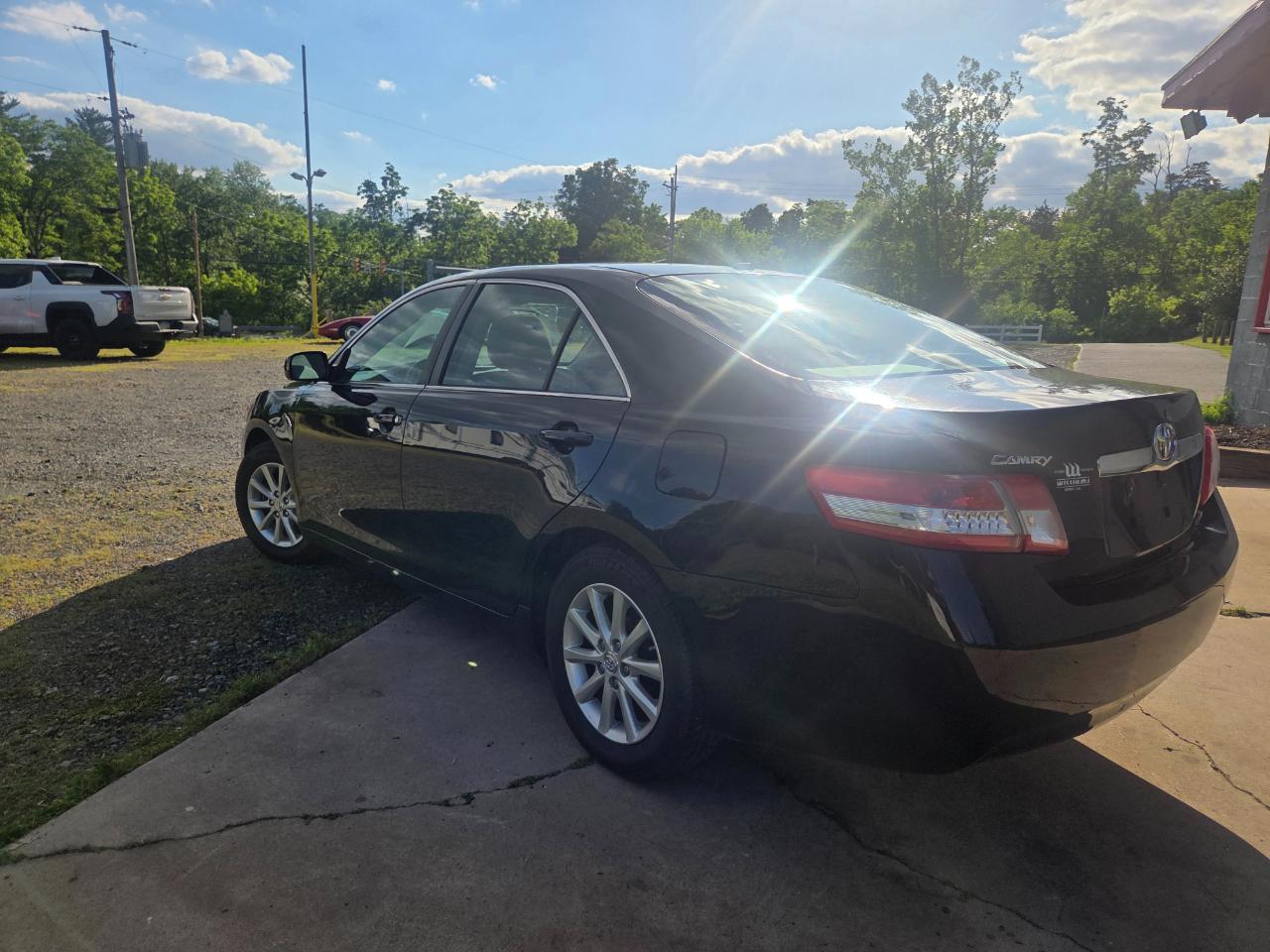 Toyota Camry XLE 2011