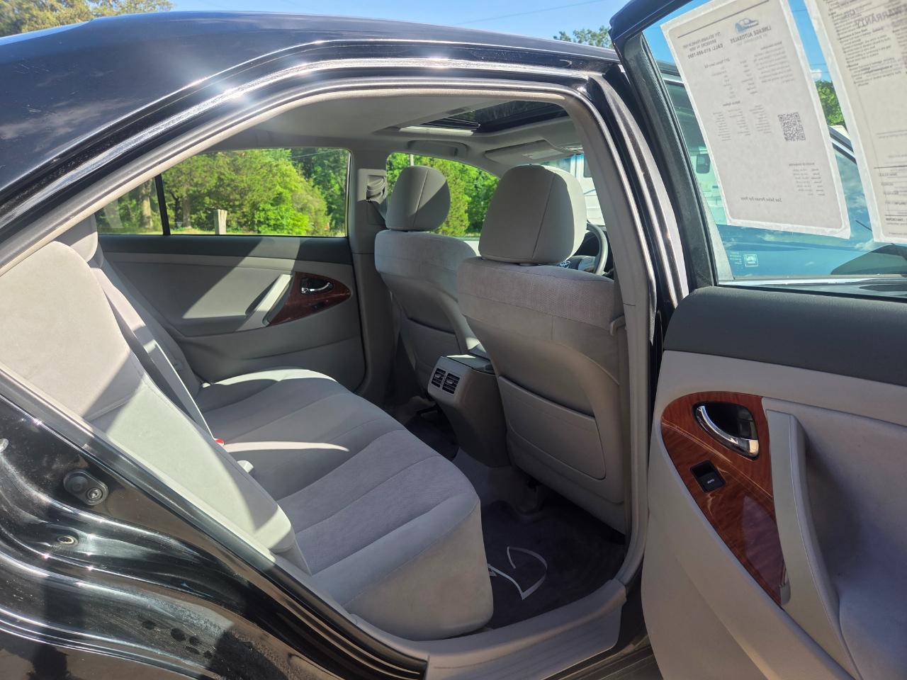 Toyota Camry XLE 2011