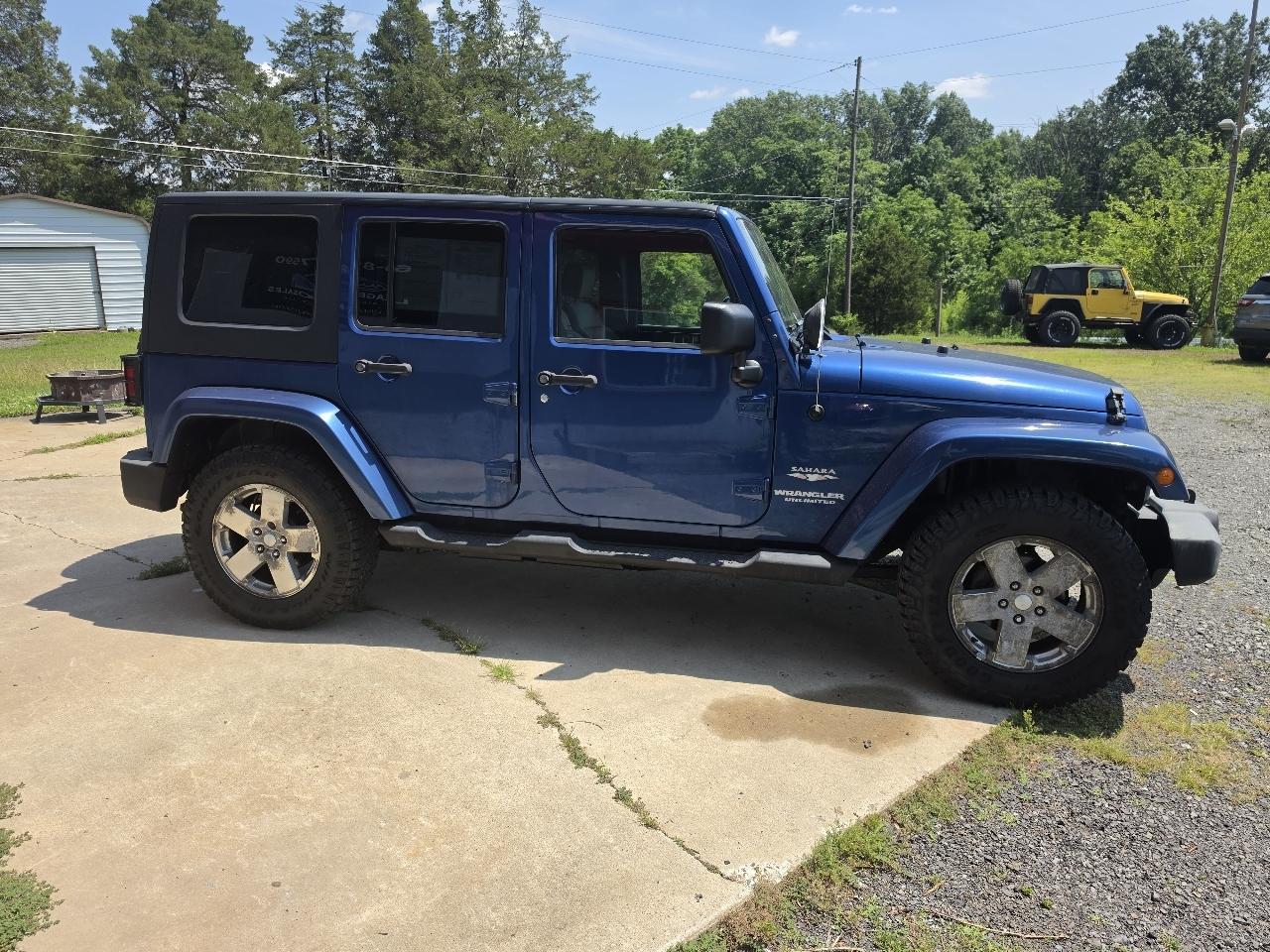 Jeep Wrangler Unlimited Sahara 4WD 2009