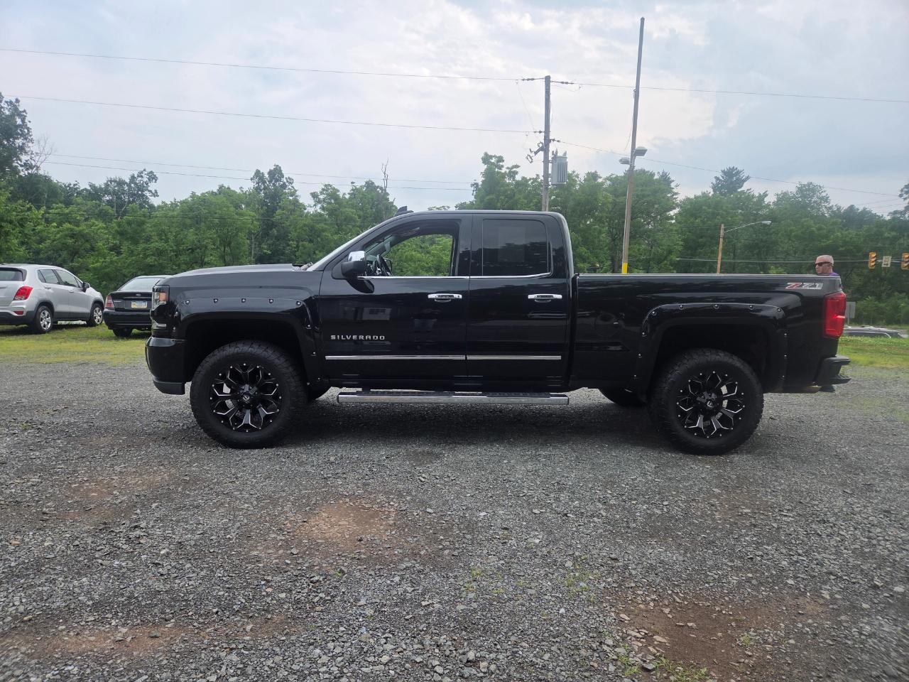 Chevrolet Silverado 1500 LTZ Double Cab Short Box 4WD 2017
