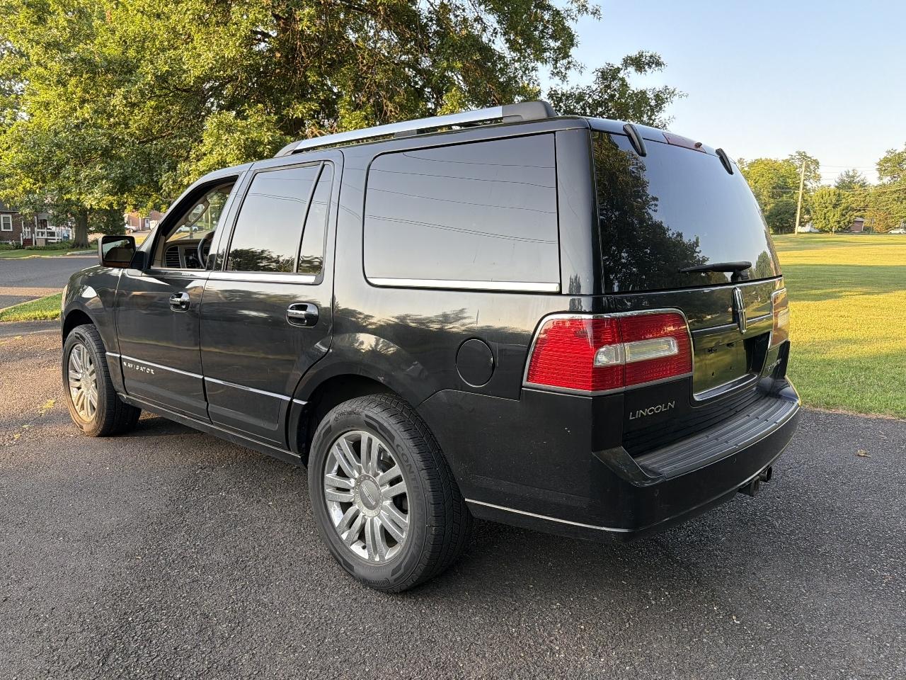 Lincoln Navigator 4WD 2010