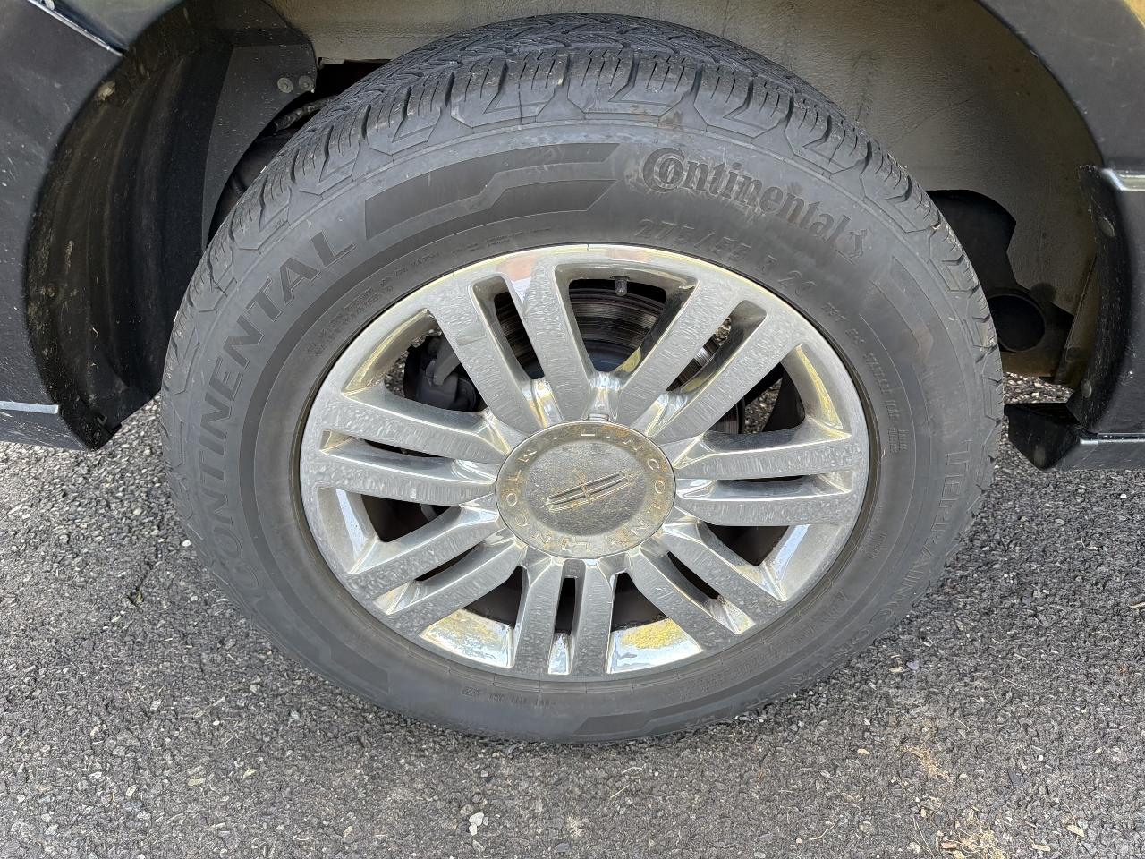 Lincoln Navigator 4WD 2010