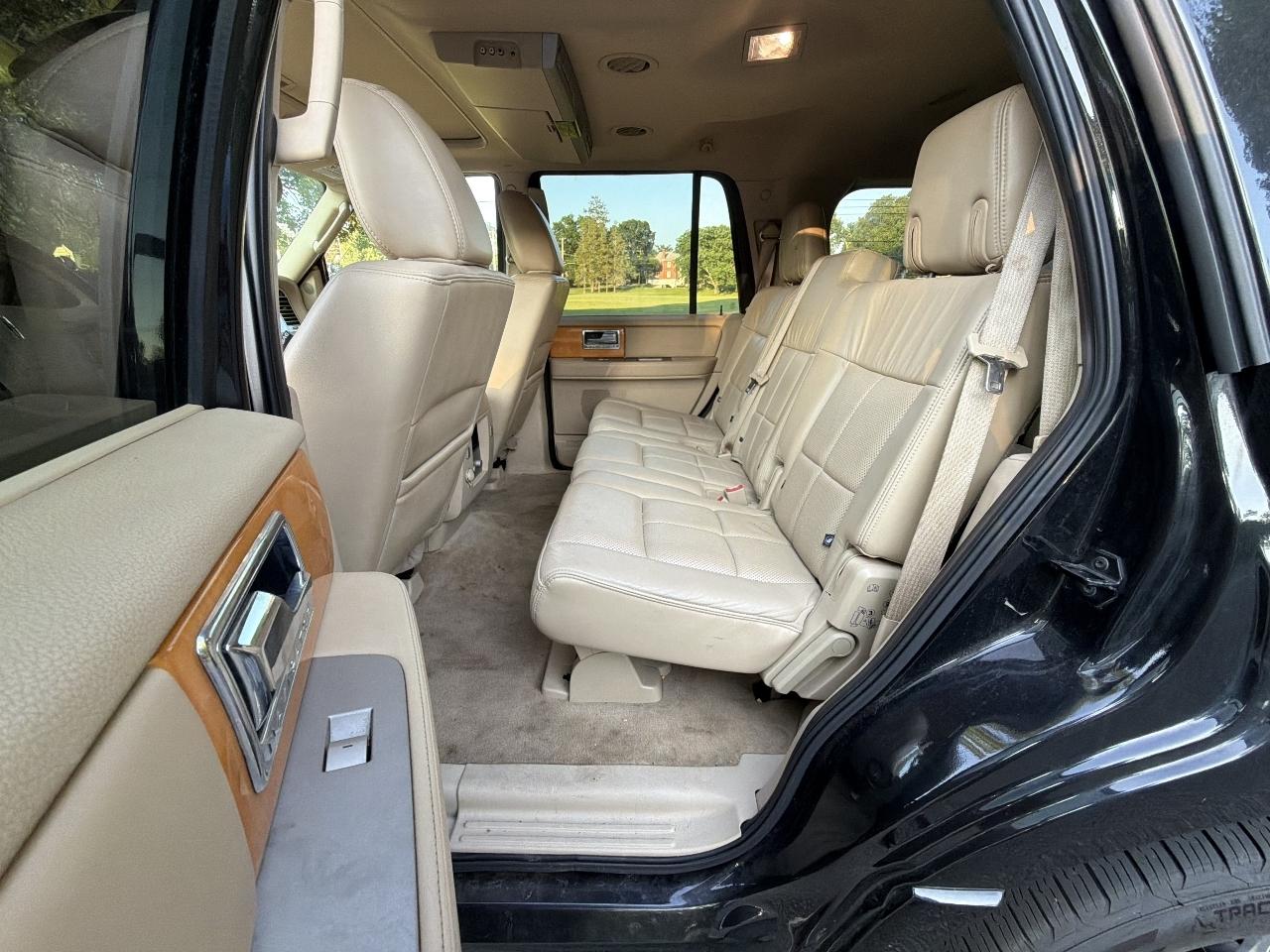 Lincoln Navigator 4WD 2010